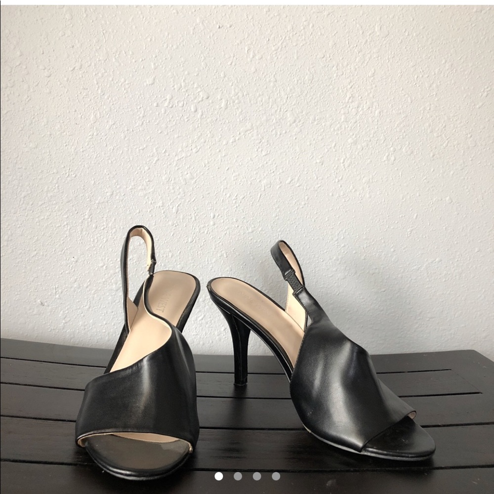 Nine West Tapered Strap Peep Toe Black